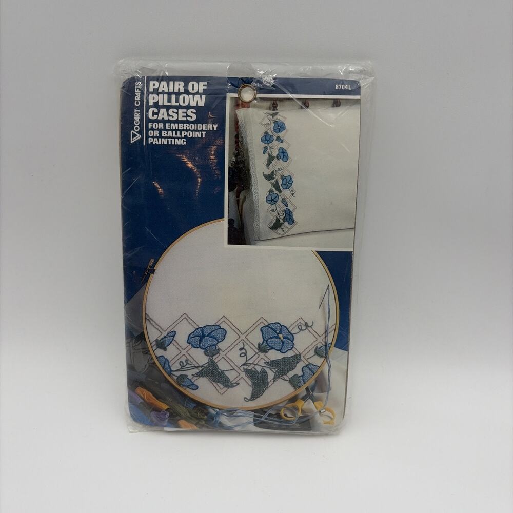 Vogart Crafts Floral Morning Glory Stamped Pillowcases KIT #8704L New Vintage
